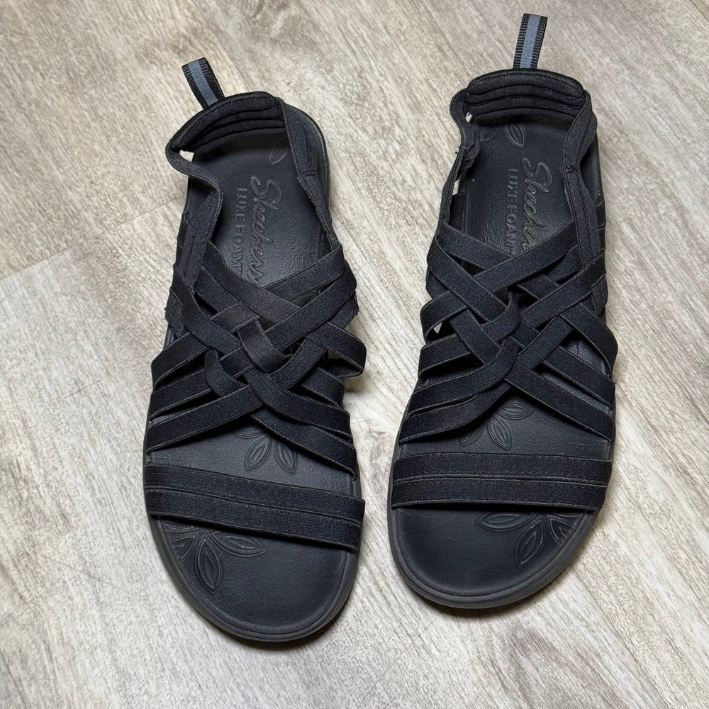 Sketchers size 6‎ comfy strappy black sandals